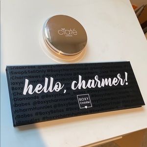 Eyeshadow palette and highlighter